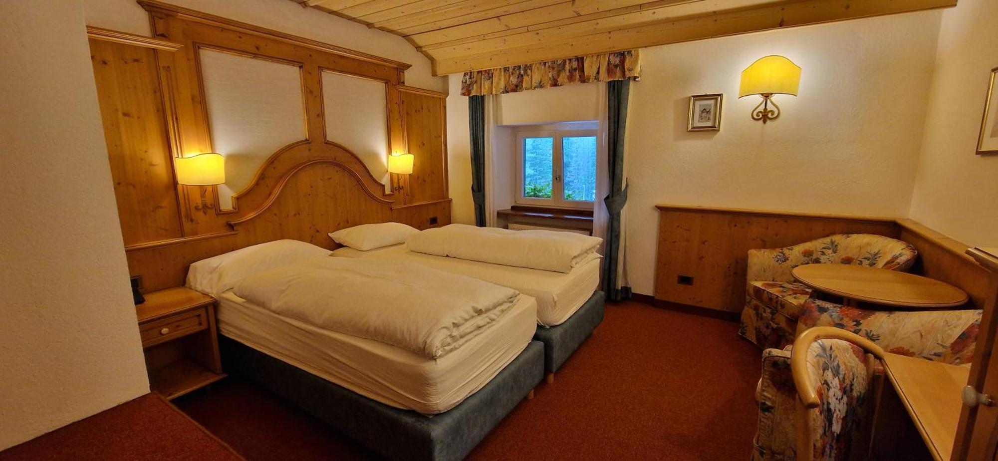Hotel Roy Мальга-Чапела Екстер'єр фото