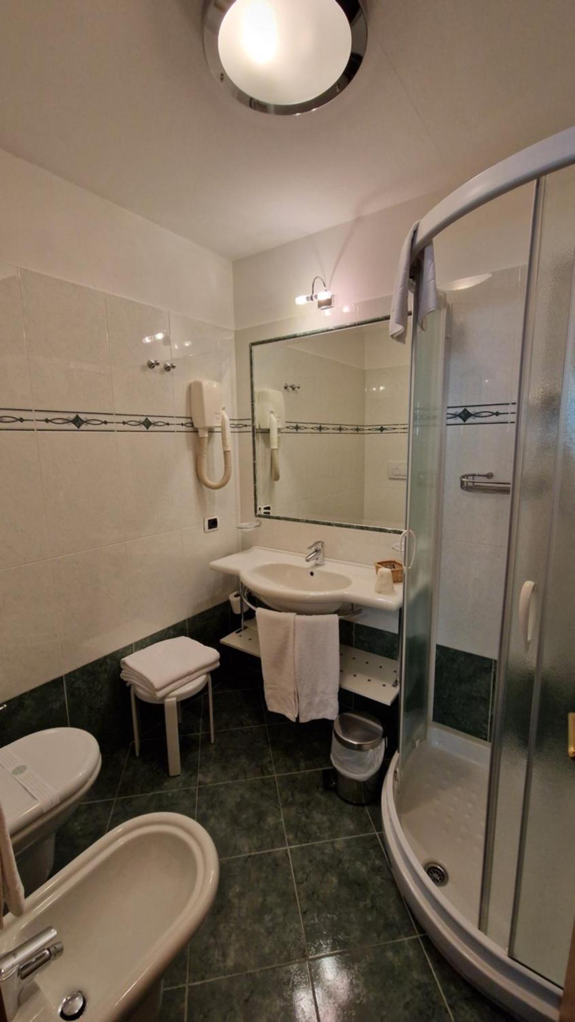Hotel Roy Мальга-Чапела Номер фото