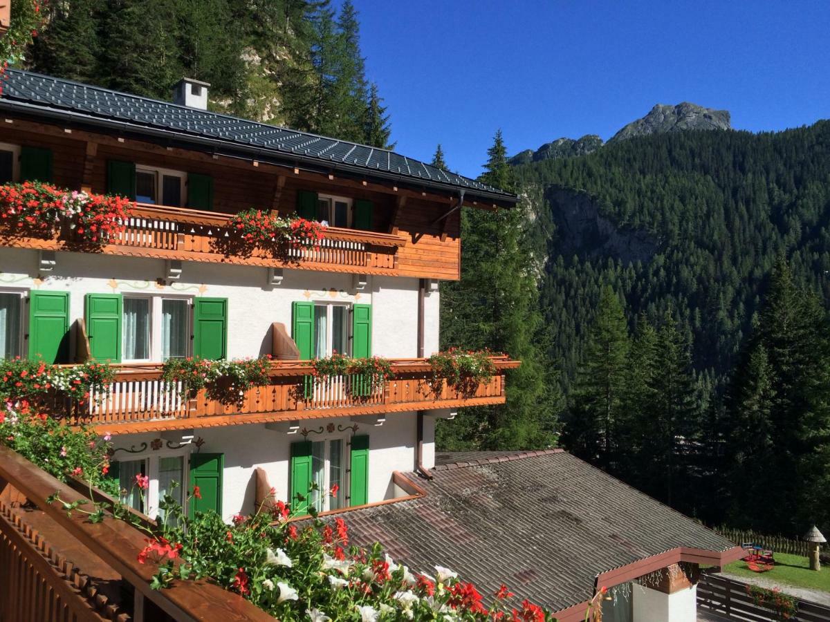 Hotel Roy Мальга-Чапела Екстер'єр фото