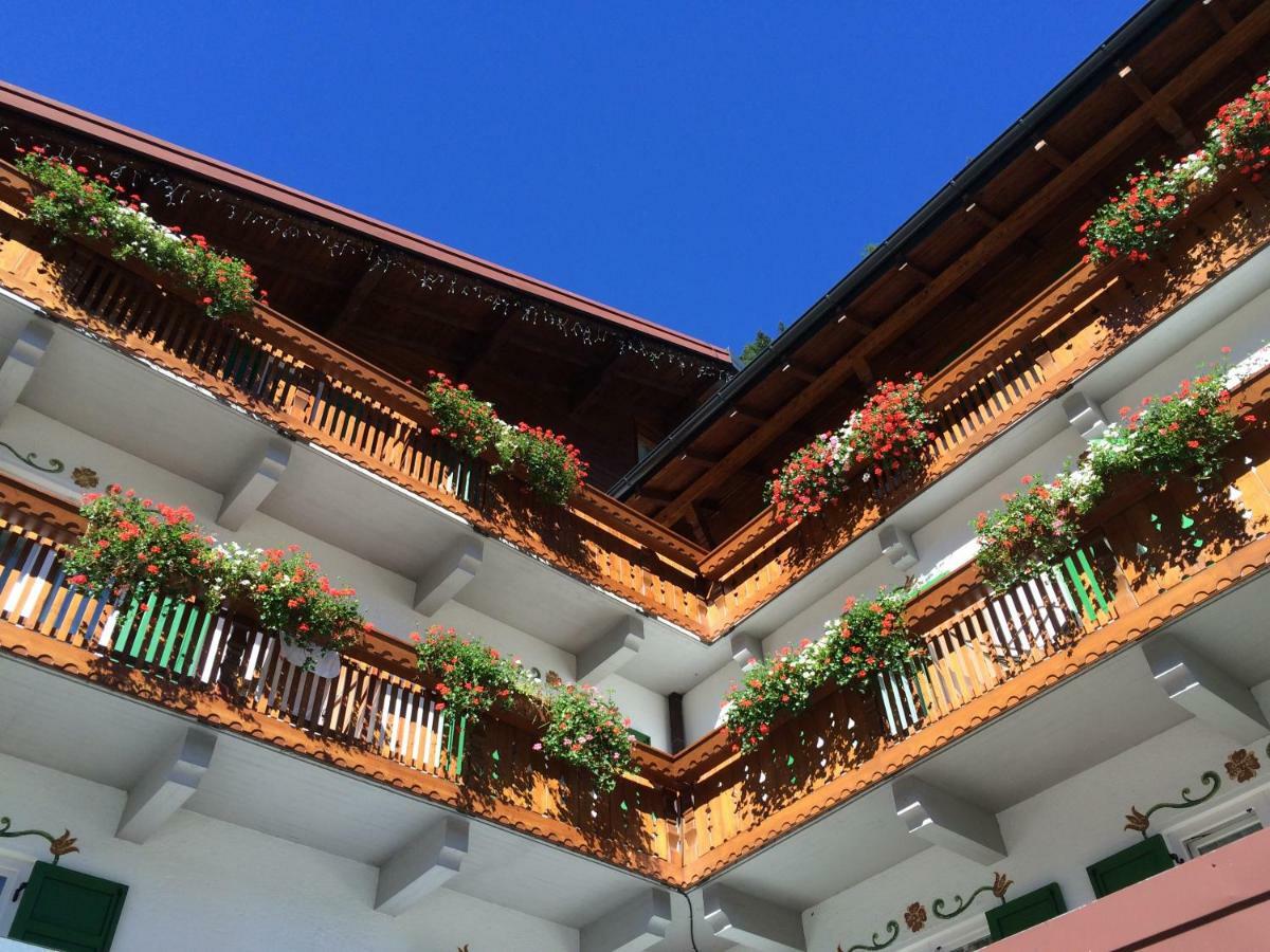 Hotel Roy Мальга-Чапела Екстер'єр фото