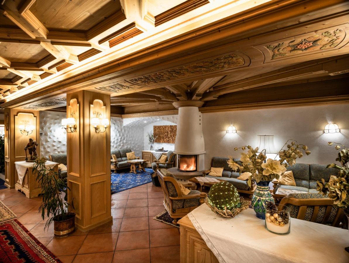 Hotel Roy Мальга-Чапела Екстер'єр фото